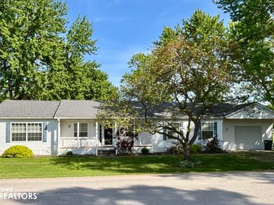306 1st St, Keosauqua, IA, 52565