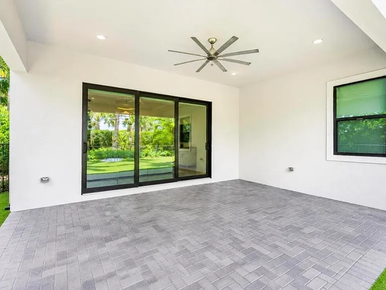 5603 Delacroix Ter — Photo 36