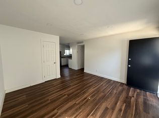 803 Monarch Cir APT 2, Exeter, CA 93221