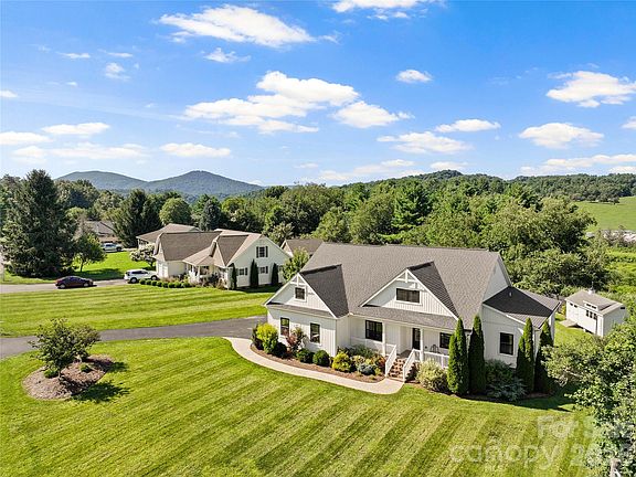 3rd image of 394 Kellwood Dr