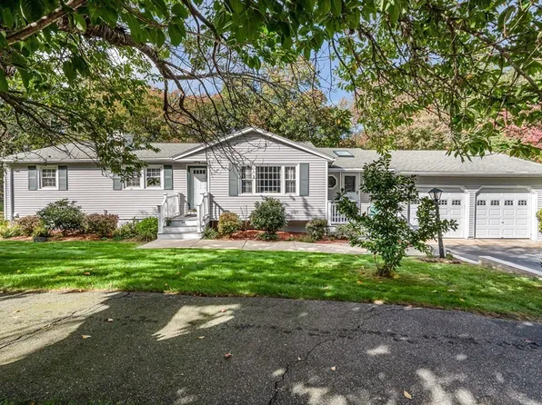 36 Rosemary Ave, Wakefield, MA 01880
