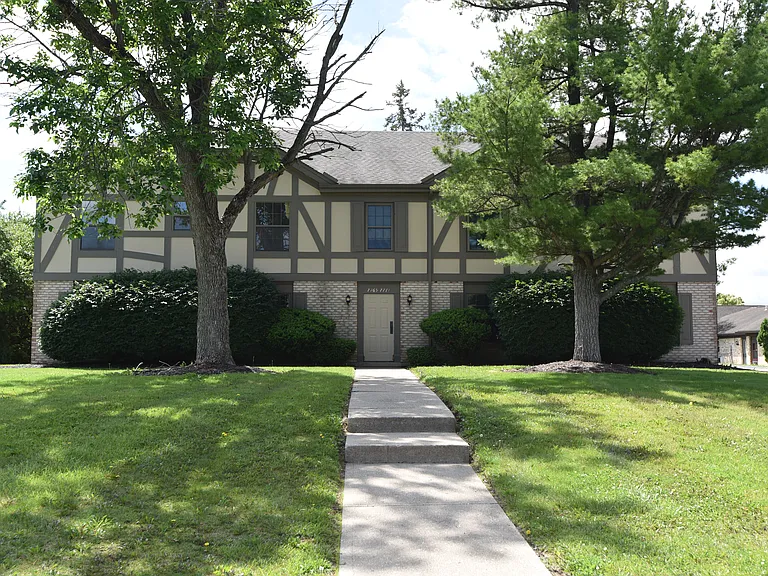 7767 Brams Hill Dr — Photo 4