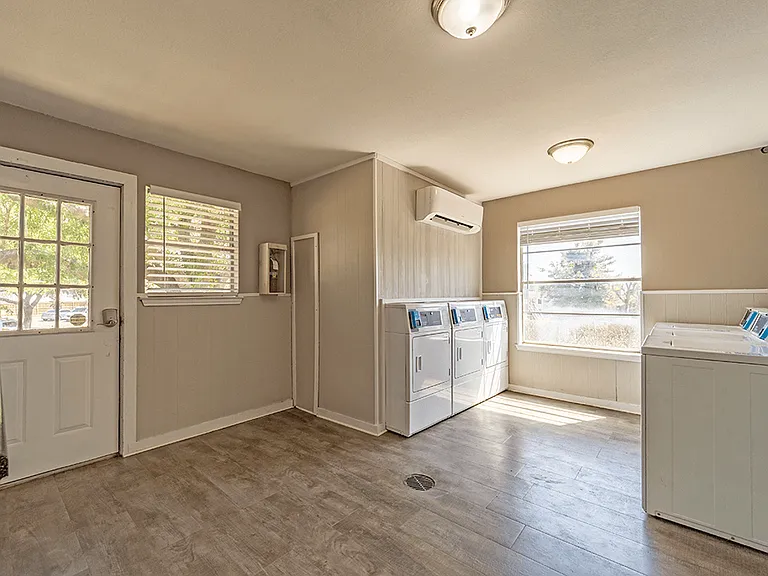On-Site Laundry Facilities