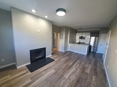 40 Evergreen St #14