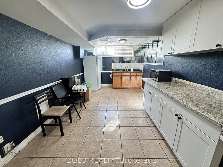 59 Colin Cres #BASEMENT — Photo 5