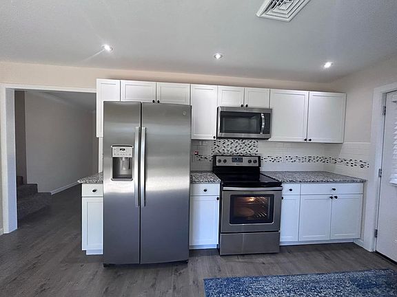 5th image of 4602 Nell Ave NW