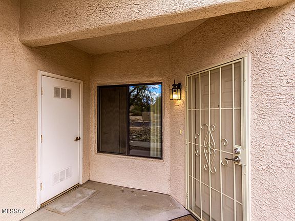 2nd image of 1515 N Paseo La Tinaja