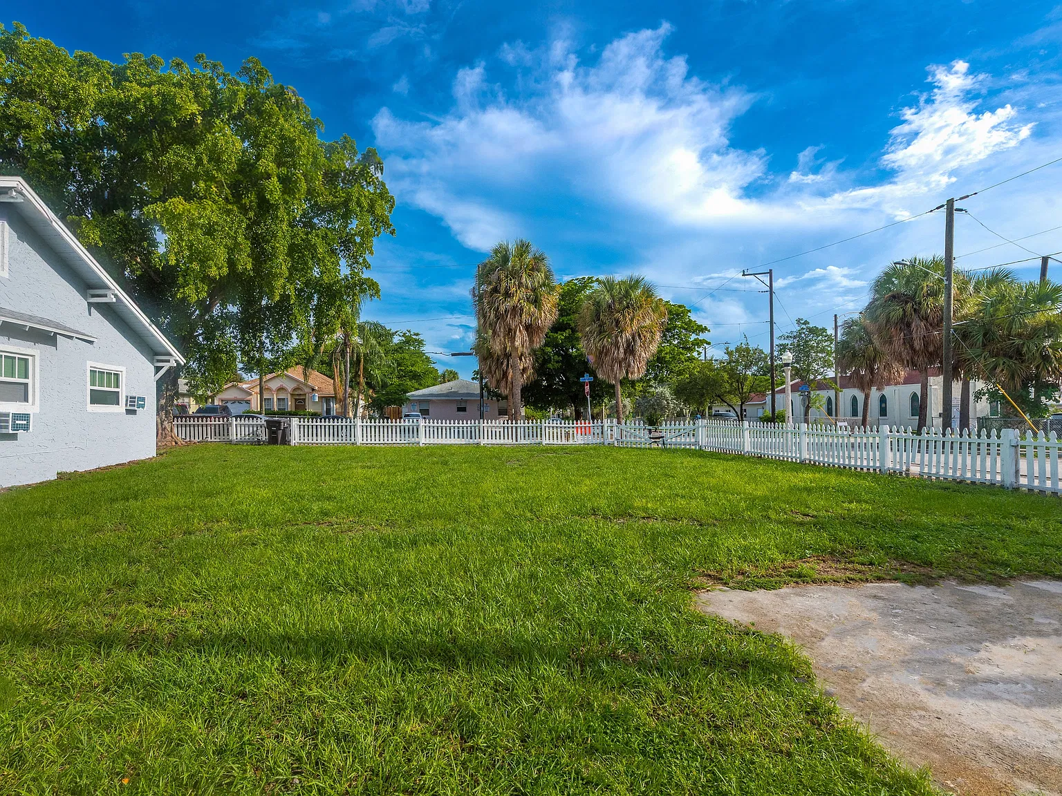 515 N Sapodilla Ave - Unit 6 - Unit 6 — Photo 2