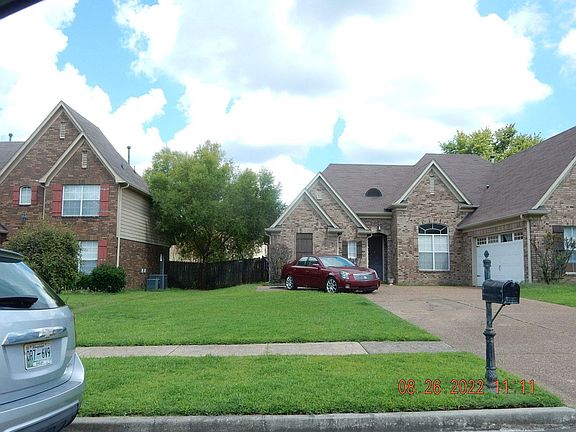 3rd image of 10168 Bloomsbury Ave