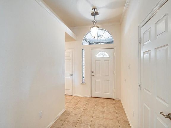 4th image of 3409 Ballard Dr