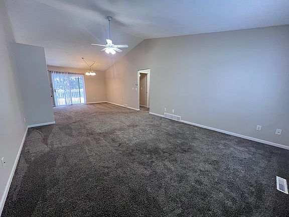 4th image of 4493 Pleasantview Ct NE