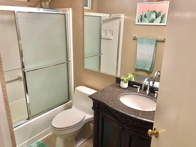 1860 Aurora Ct — Photo 15