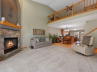 1027 River Place Blvd, Waukesha, WI 53189