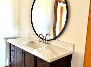 111 N Forrest Rd, Radcliff, KY 40160