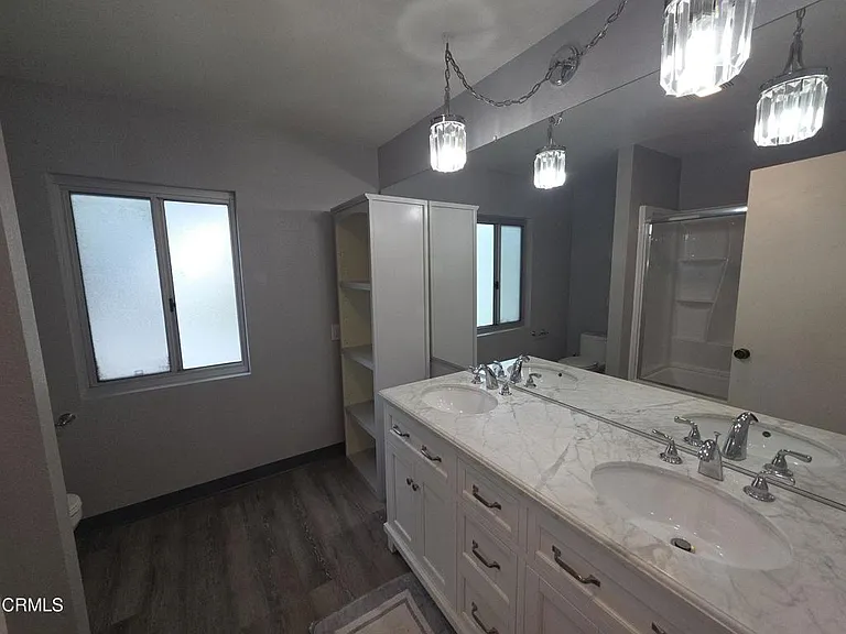 204 Cordova St — Photo 18