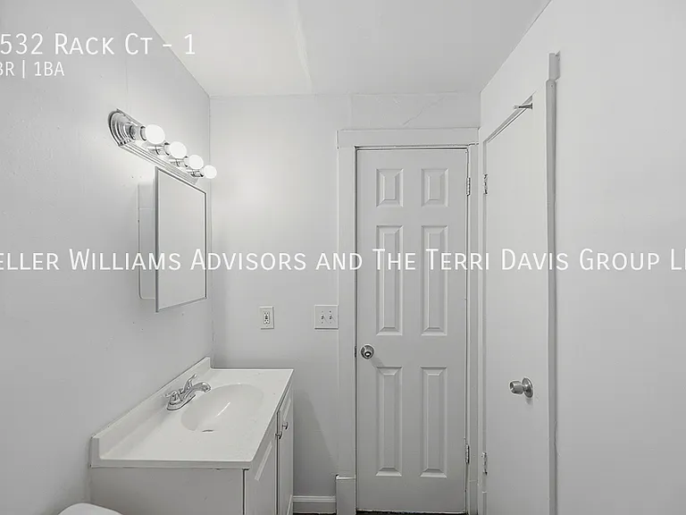 2532 Rack Ct #1 — Photo 11