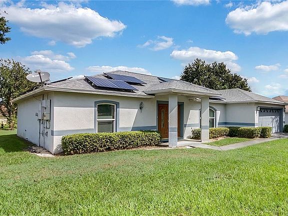 2nd image of 315 Country Lakes Cir