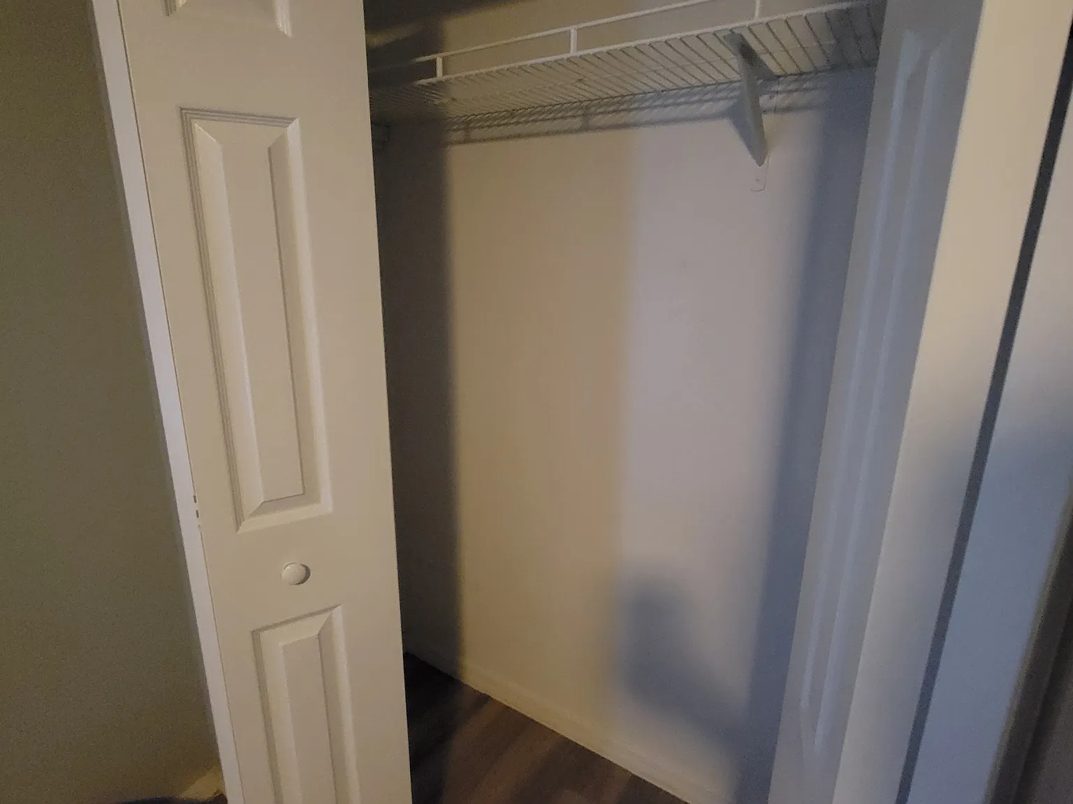 1 bed, 100 sqft, $800 — Photo 1