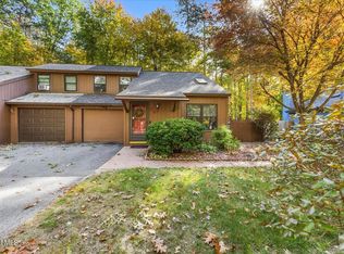 78 Arrow Wood Pl, Malta, NY 12020