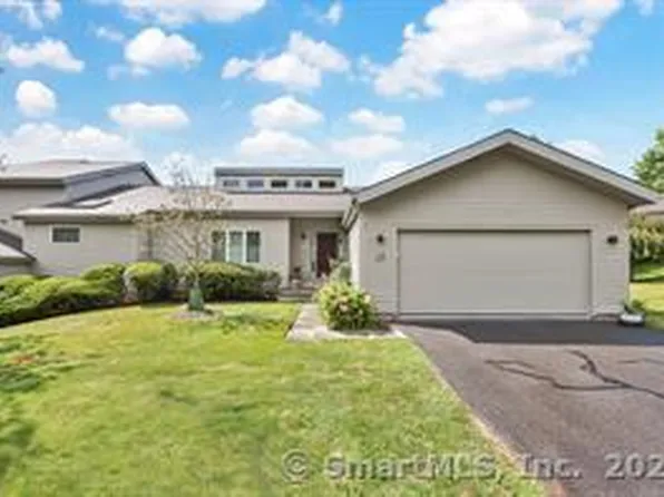 16 Thistle Hollow #16, Avon, CT 06001