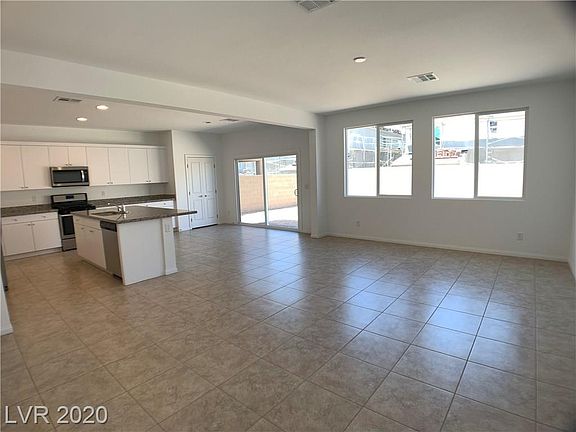 5th image of 3076 Collodi Ct