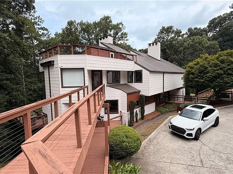 1685 Chevron Way — Photo 11
