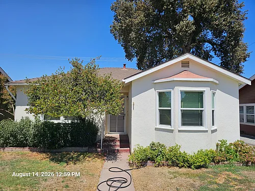 748 E San Joaquin Ave Photo 1