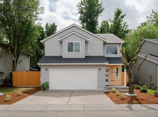 1006 NE Mariners Loop, Portland, OR 97211