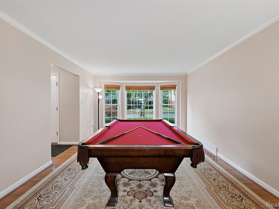 15338 Susanna Cir, photo 9