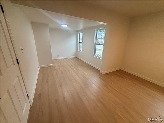 5th image of 2600 E 25th St