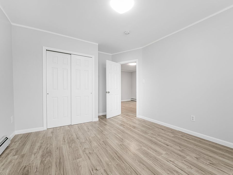 Sideview of Large Bedroom #1