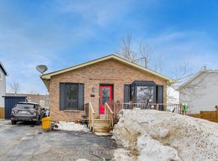 77 Frost Trl, Barrie, ON L4N 4Z8