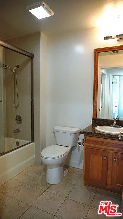 3 bed, 2.0 bath, 1080 sqft, $3,150 — Photo 3