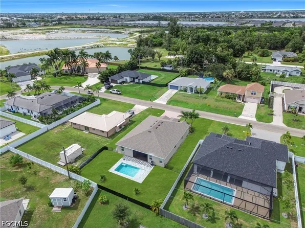 838 NW 2nd St, Cape Coral, FL 33993