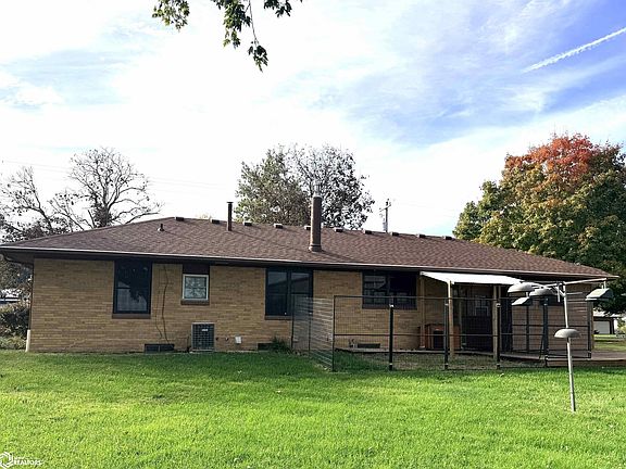 4th image of 2618 Marilyn Rd