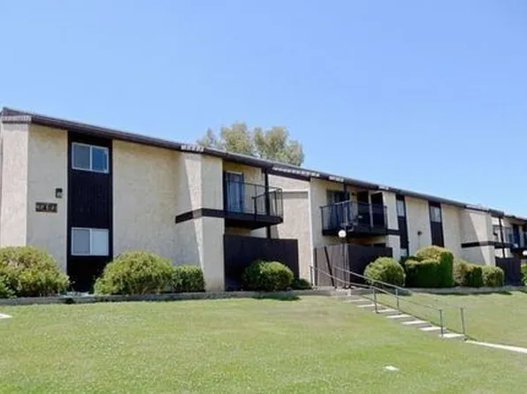 13-2401-113 Christmas Tree Ln, Bakersfield, CA