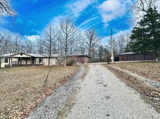 25111 County Road 292a, Pittsburg, MO 65724