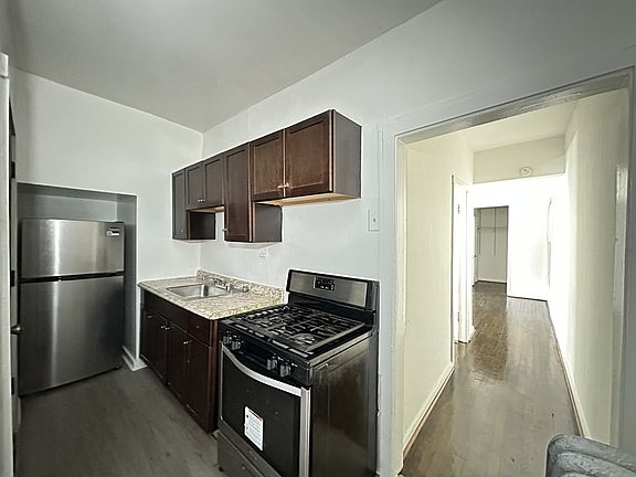 2nd image of 931.5 W Sunnyside Ave #E3