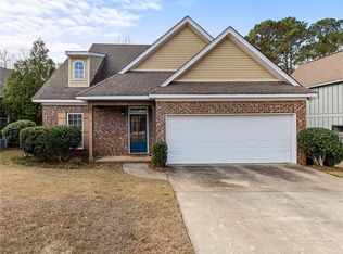 1714 Vfw Rd, Auburn, AL 36830