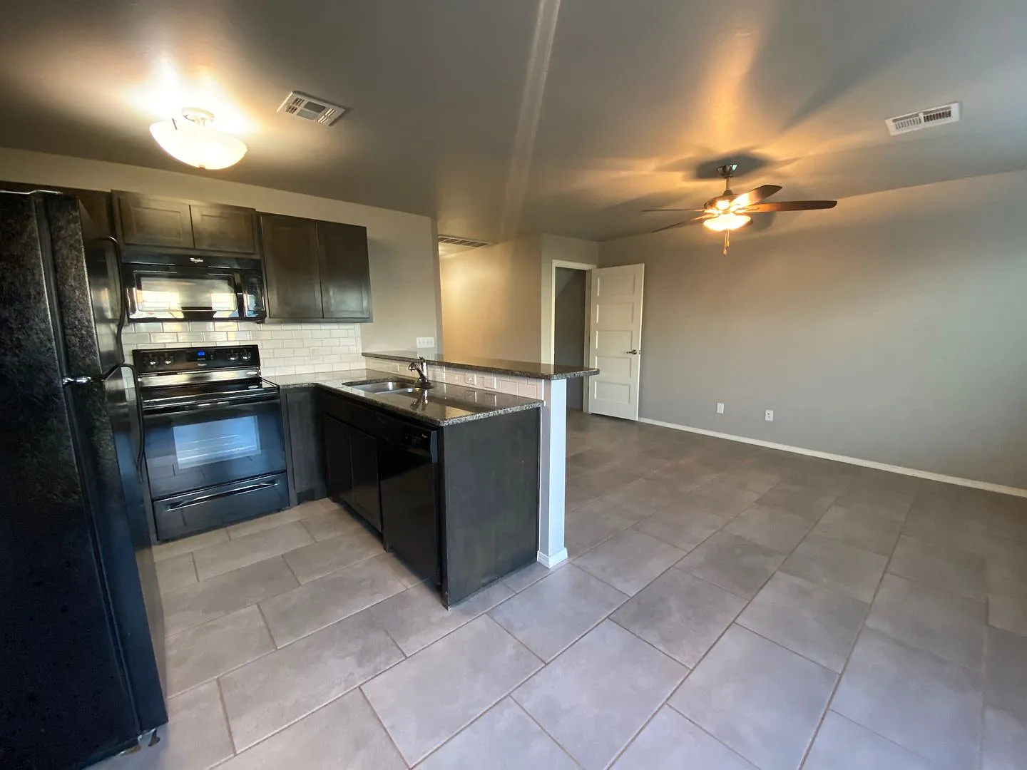 3 Bedroom 2.5 Bath In Deer Creek Schools * Contact Info Below * — Photo 3
