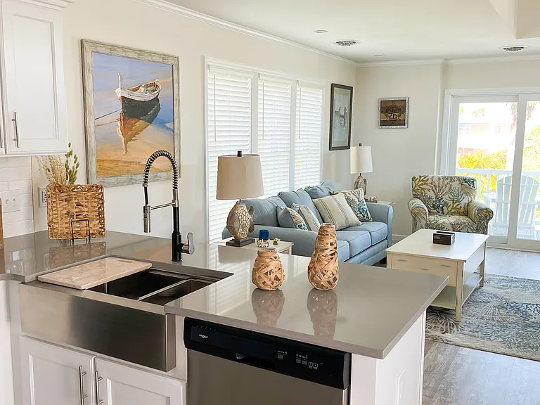 Ocean View — Photo 18