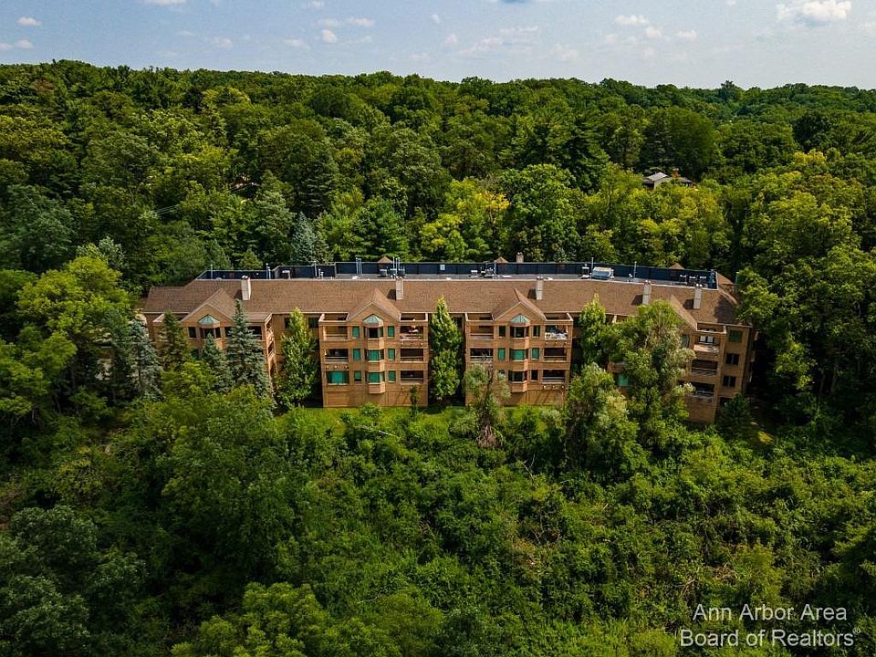 1st image of 3000 Glazier Way APT 260