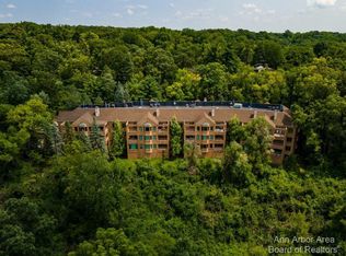 3000 Glazier Way APT 260, Ann Arbor, MI