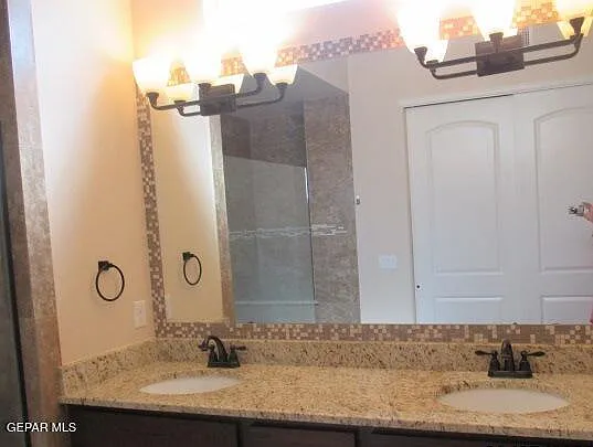 1071 Iron Hill Ave — Photo 13