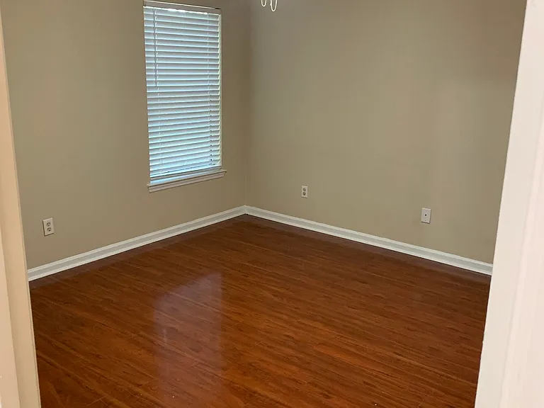 105 Cherry Tree Ct — Photo 18