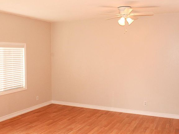 4th image of 7980 Olive St