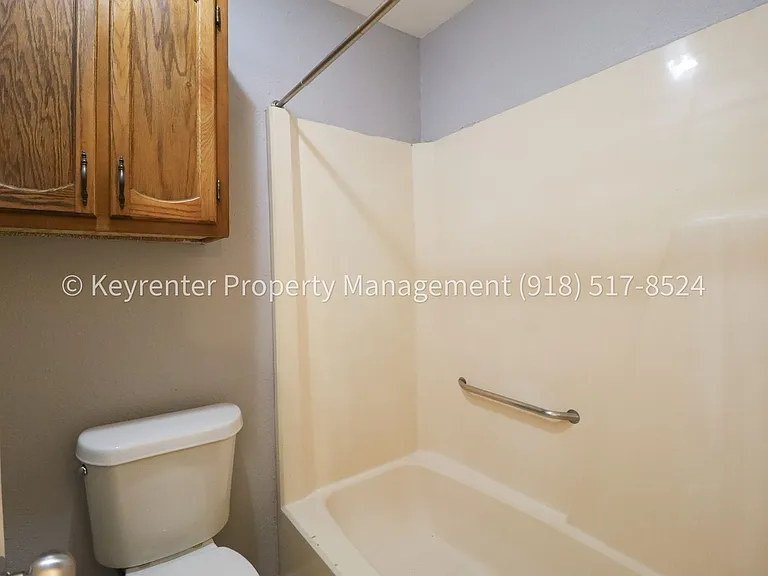 9351 S 89th Ave E — Photo 24