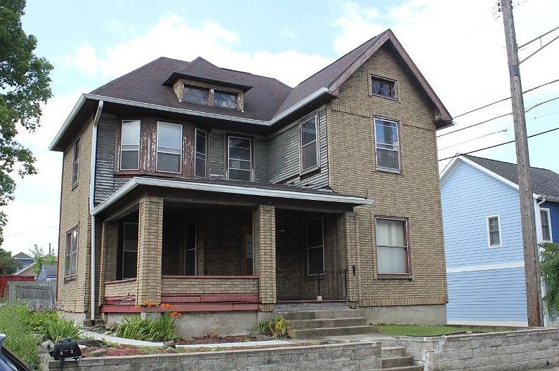 1st image of 317 E 21st St