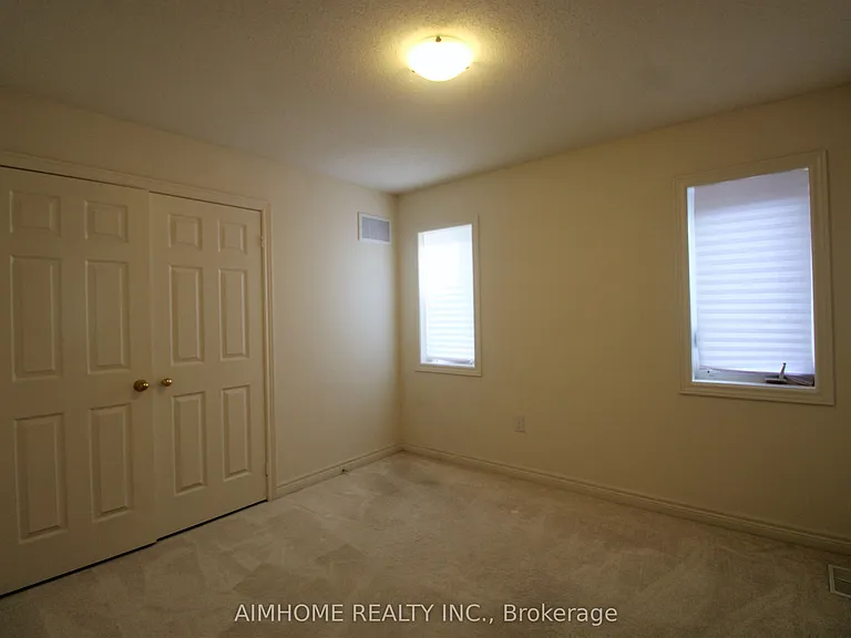38 Foxberry Rd — Photo 29