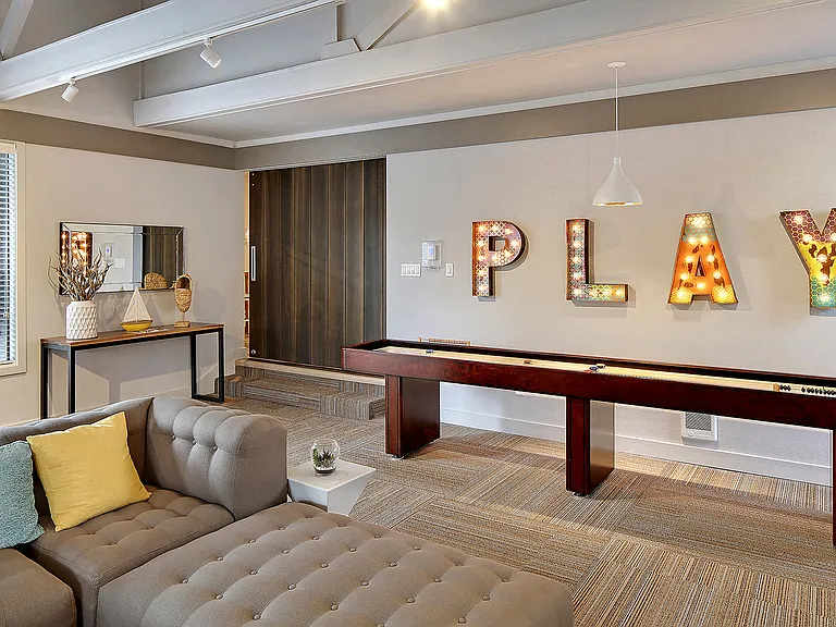 Starboard Apartments — Photo 13